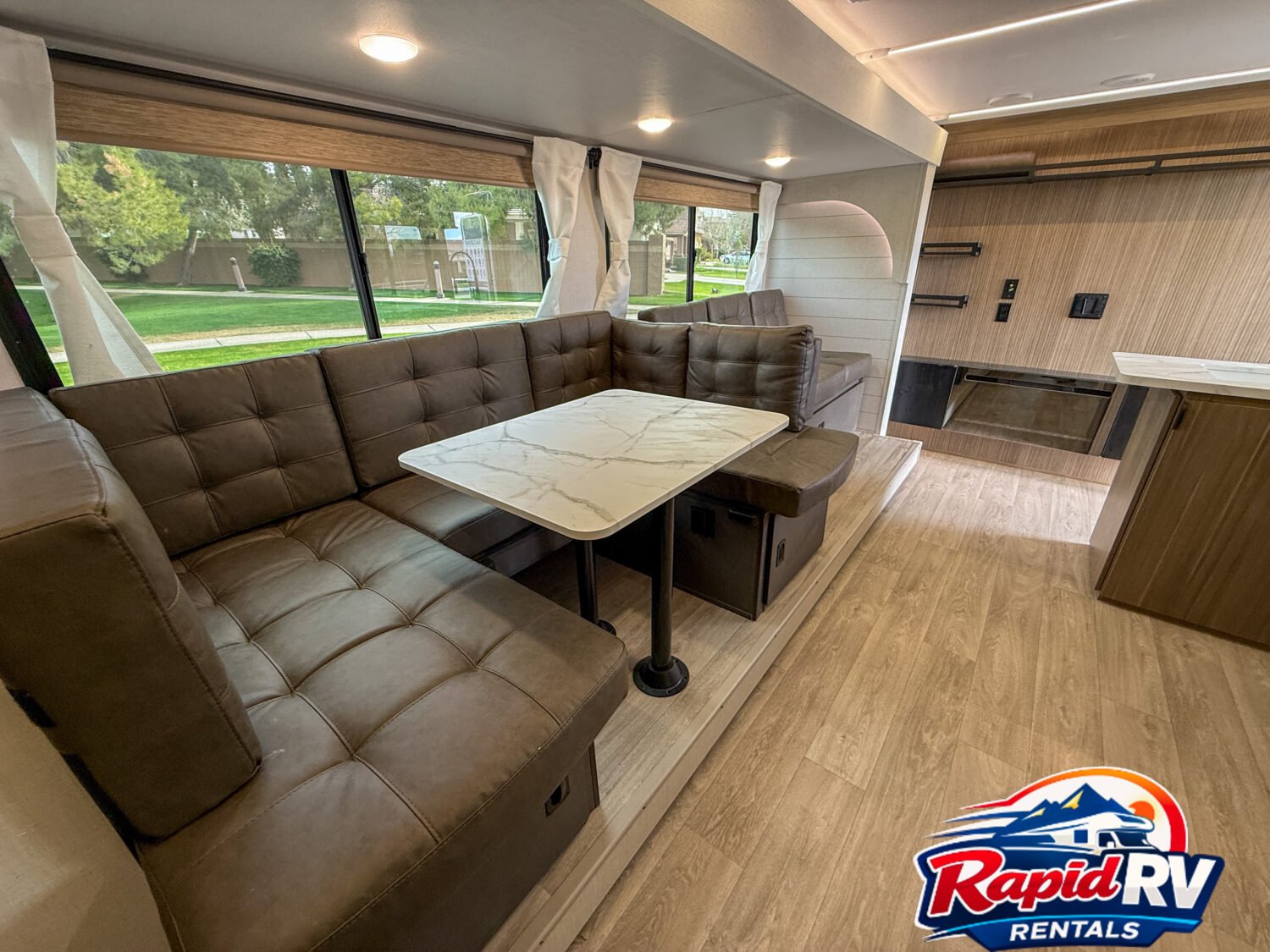 18-2026-salem-28vbxlx-rapid-rv-rentals-photo